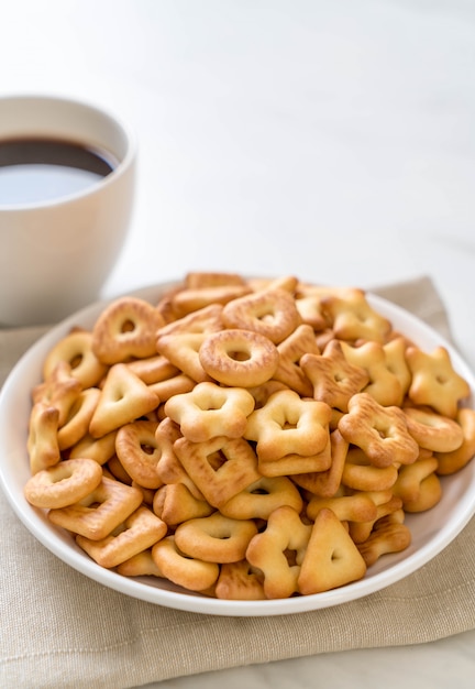 bolacha biscoitos com café