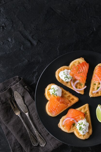 Bolacha com salmão salgado