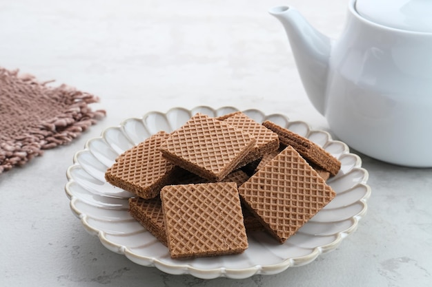 Bolachas wafer quadradas Bolachas crocantes com sabor a creme de chocolate