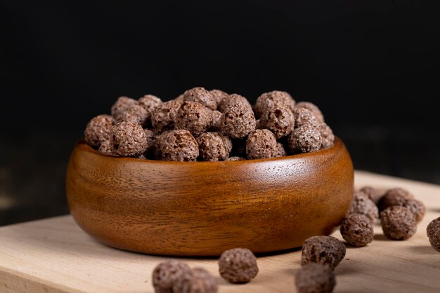 Las bolas de chocolate se utilizan como desayuno seco con la adición de leche o yogur.