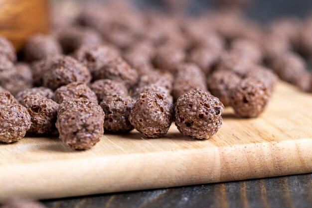 Las bolas de chocolate se utilizan como desayuno seco con la adición de leche o yogur.