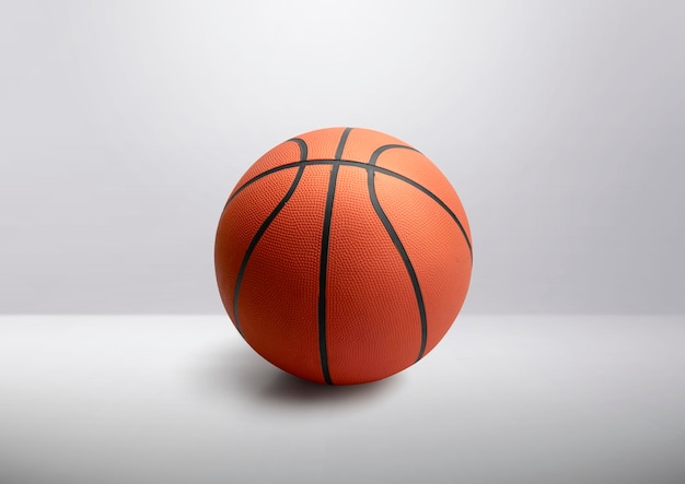 Bolas de basquete para esportes e jogos no estúdio da sala