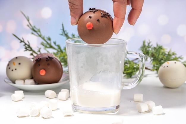 bolas de chocolate quente de natal