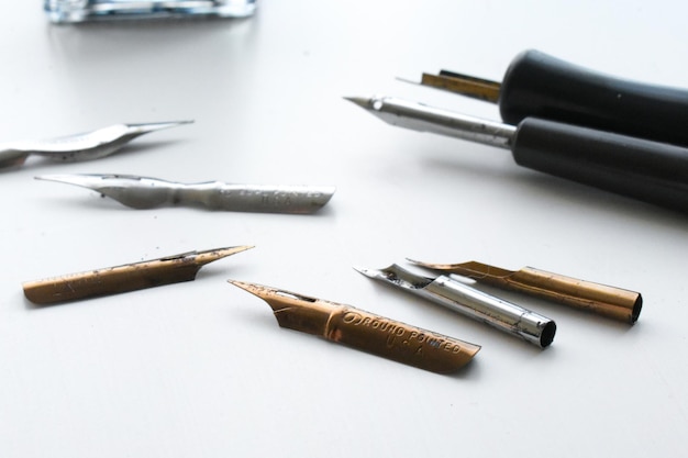 Bolígrafo de puntas de suministros de tinta