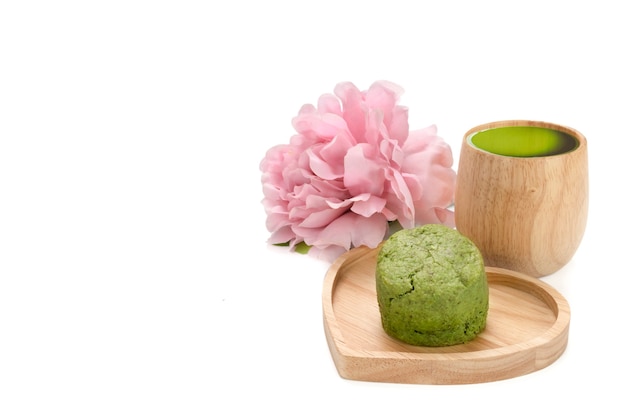 Bolinho de chá verde com bebida de chá verde japonês