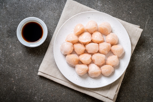 bolinho de massa cozinhado camarão chinês