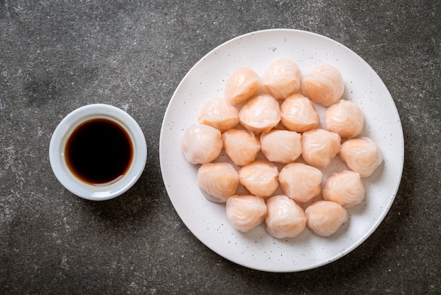 bolinho de massa no vapor chinês camarão