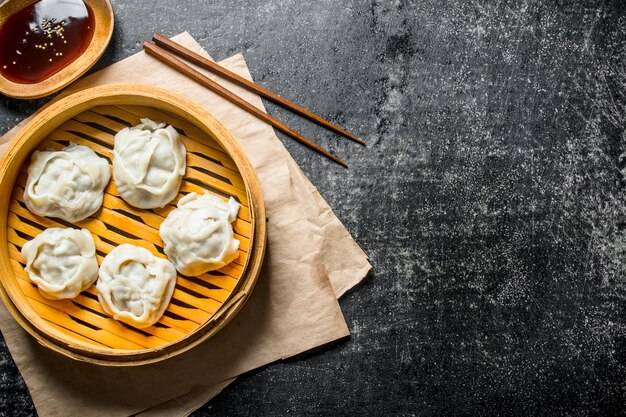 Foto bolinhos de manta com carne