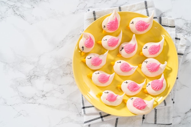 Bolinhos de merengue de Páscoa