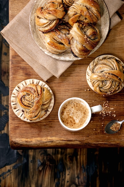 Bollos de cardamomo sueco Kanelbulle