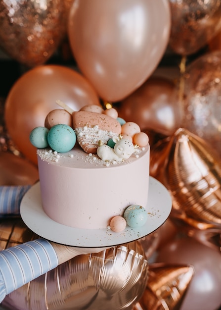 Foto bolo artesanal rosa para festa de aniversário