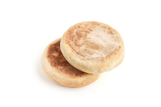 Bolo de caco pan portugués tradicional aislado en blanco