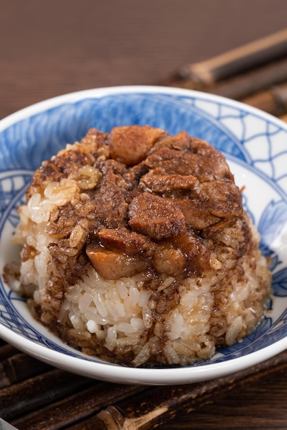 Bolo de arroz de tubo Migao pudim de arroz em uma tigela deliciosa comida de rua taiwanesa