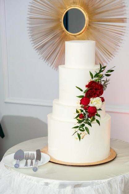 Foto bolo de casamento lindo e doce para noivos