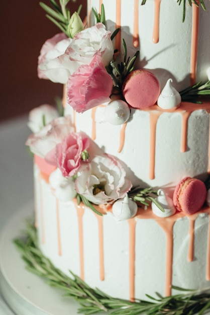 Bolo de casamento no casamento dos noivos