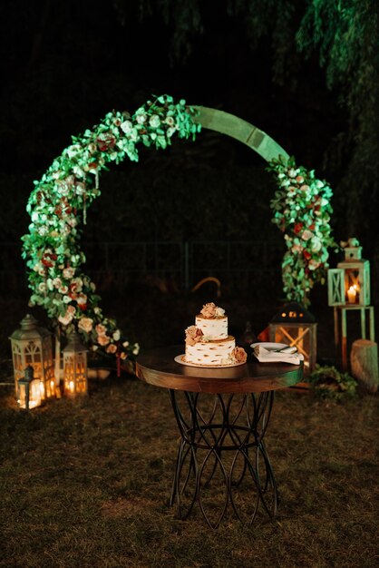 Bolo de casamento no casamento dos noivos