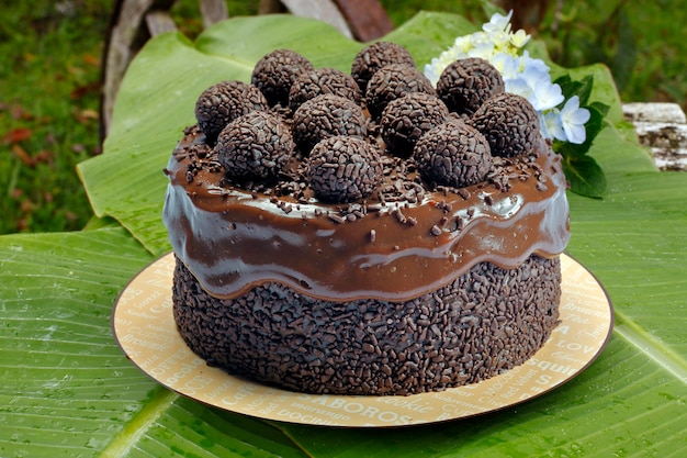 Bolo de chocolate com bombom