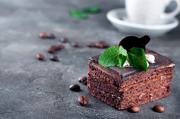 Bolo de Chocolate com uma Chávena de Café