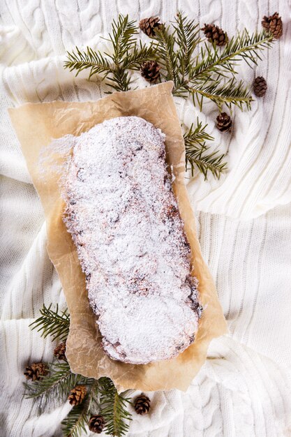 Bolo de frutas de natal de dresdnen stollen