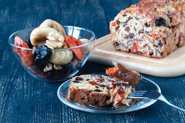 Bolo de frutas frescas