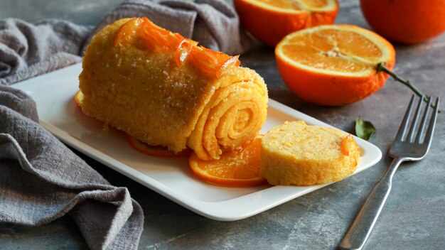 Bolo de laranja enrolado português