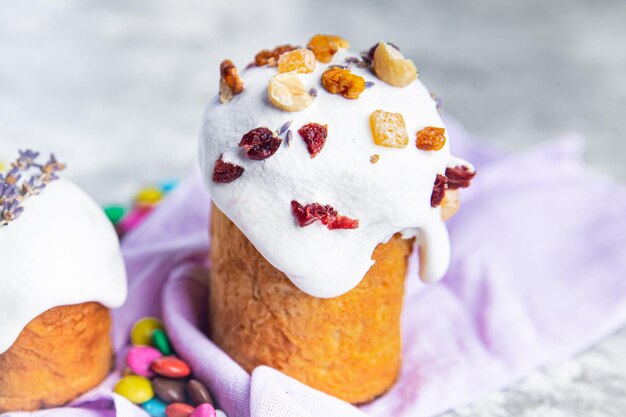 Bolo de páscoa caseiro doce sobremesa festivo cozimento férias deleite de páscoa refeição saudável comida lanche