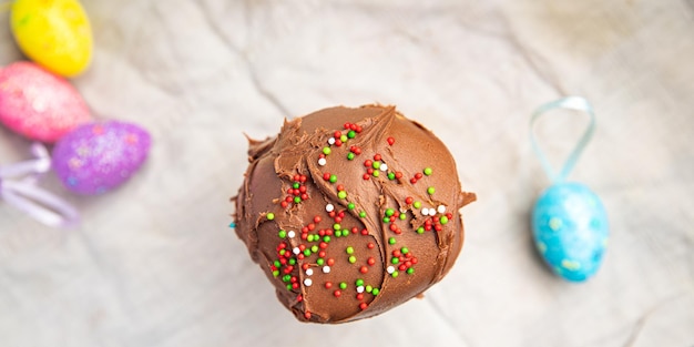 bolo de páscoa cobertura de chocolate férias de páscoa pastelaria kulich sobremesa caseira comemorativa