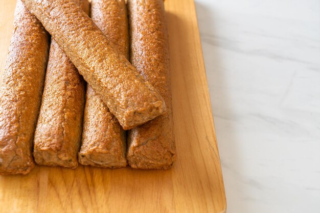 Foto bolo de peixe frito ou bola de peixe