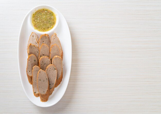 Foto bolo de peixe frito ou bola de peixe