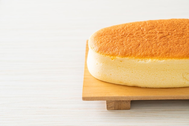 Bolo de queijo em estilo japonês