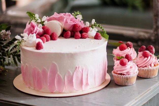 CUPCAKERIA ROSA - Bolos Artísticos e Cupcakes em Curitiba: Bolo