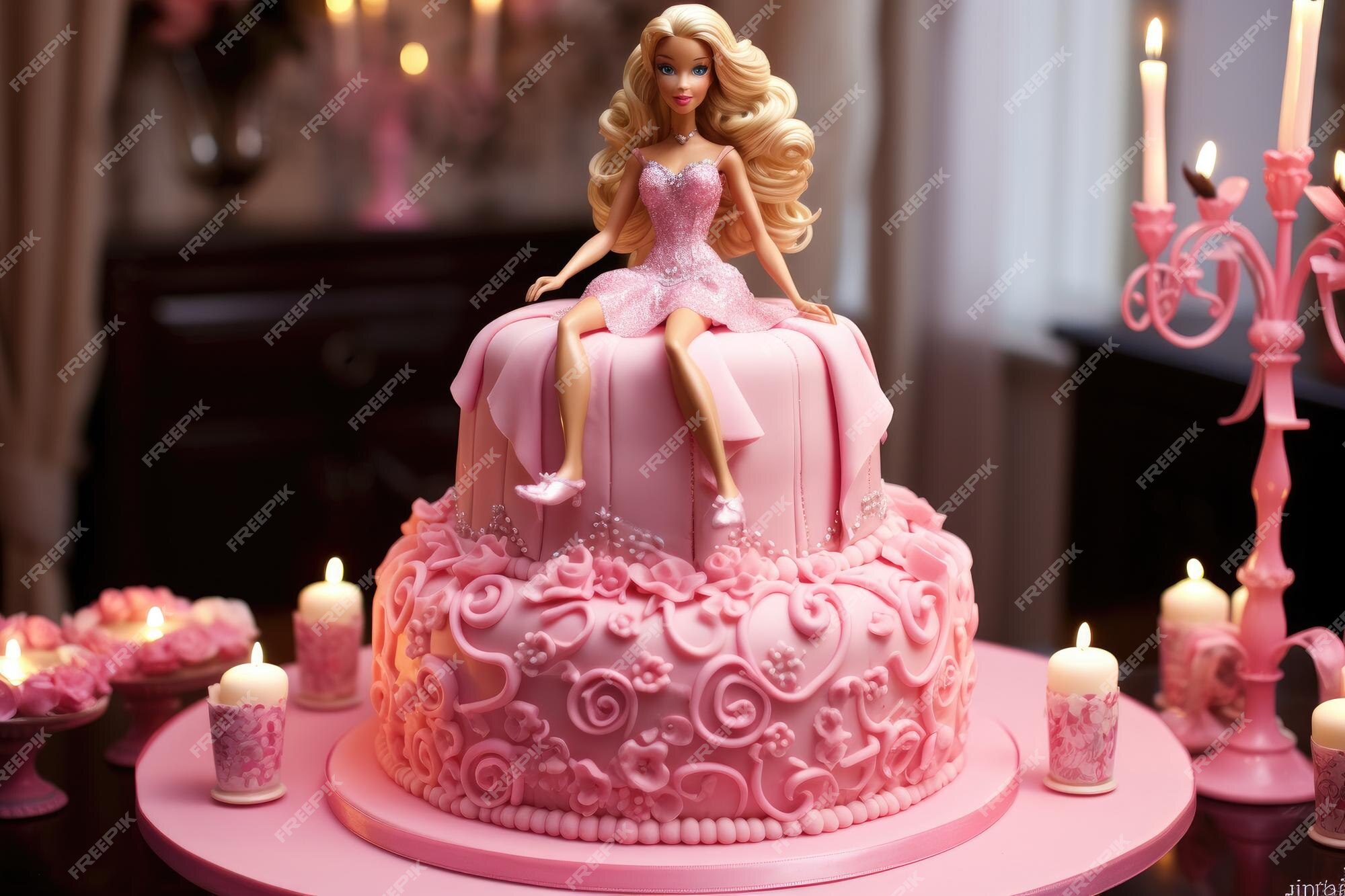 1,917 Fotos de Stock de Bolo De Aniversário Cor De Rosa Com Uma Princesa -  Fotos de Stock Gratuitas e Sem Fidelização a partir da Dreamstime