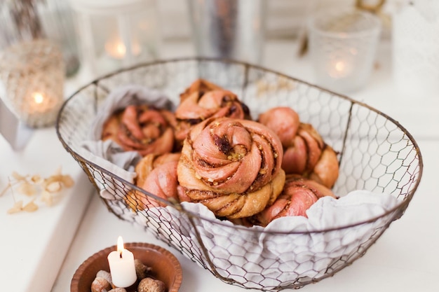 Bolos dulces tradicionales suecos de cardamomo