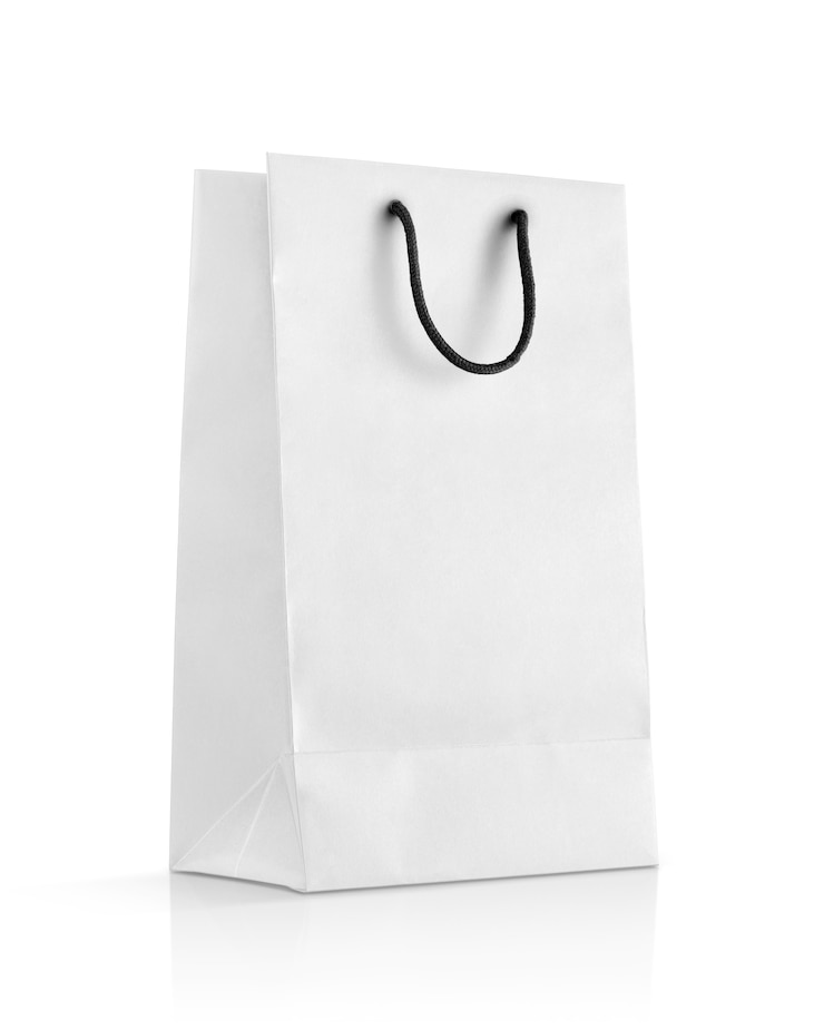 Bolsa de papel blanco en blanco para maqueta de diseño