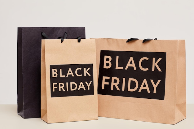 Bolsas de papel Black Friday para embalaje