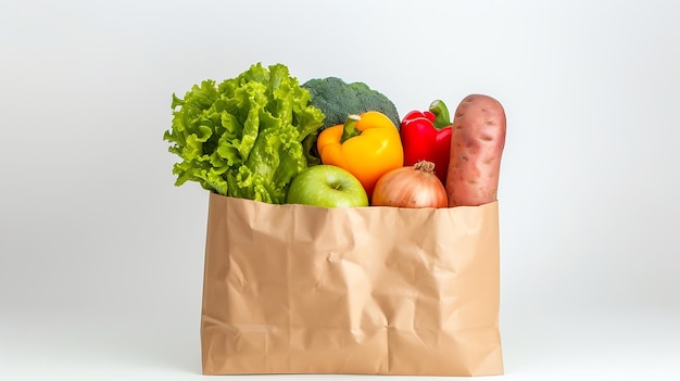 Bolso de papel com vegetais e frutas em fundo branco Alimentação vegetariana IA geradora