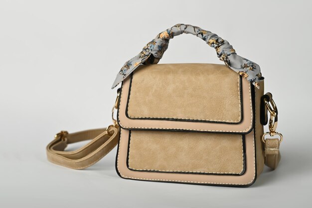 Bolso de Mujer Moda con Correa Ajustable Cuero elegancia y lujo