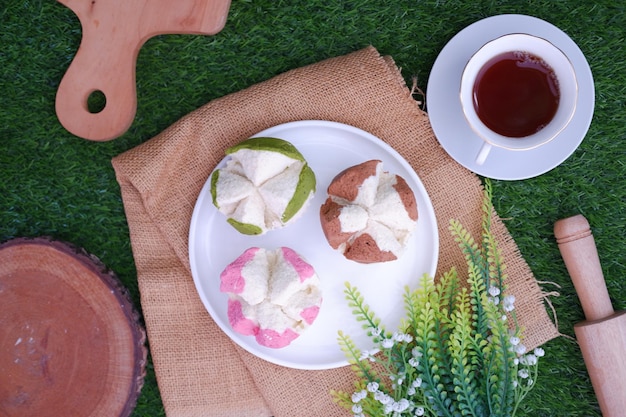 Bolu kukus é um bolinho de esponja tradicional da Indonésia