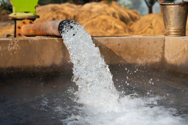 Bomba de turbina, sistema de irrigação de campo no distrito de Pakpattan, Punjab, Paquistão