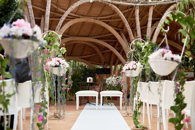 Bonita decoración para la ceremonia de boda.