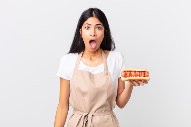 bonita mujer chef con un delantal