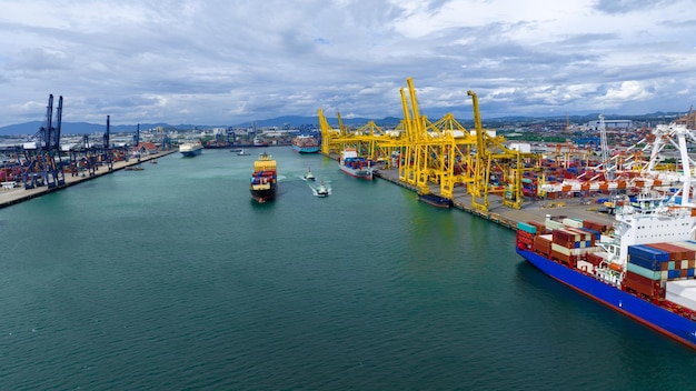 Foto boote im hafen