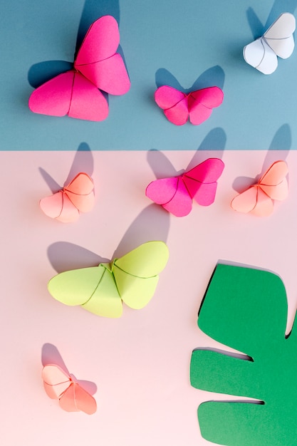 Foto borboletas de origami multicoloridas