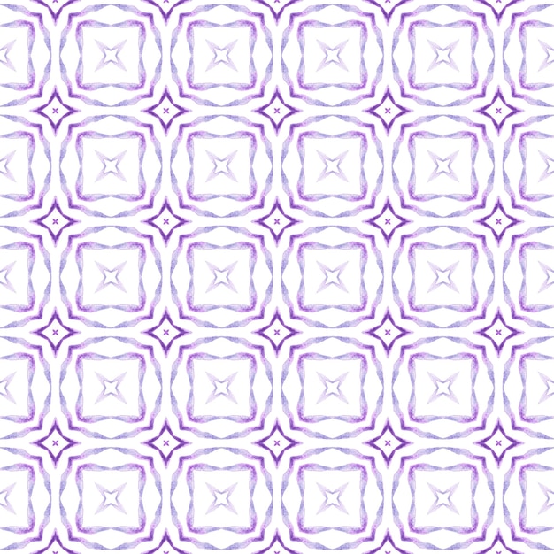 Borde de mosaico repetitivo ikat acuarela. Morado interesante diseño de verano boho chic. Estampado poco común listo para textiles, tela para trajes de baño, papel tapiz, envoltura. Ikat repite el diseño de trajes de baño.