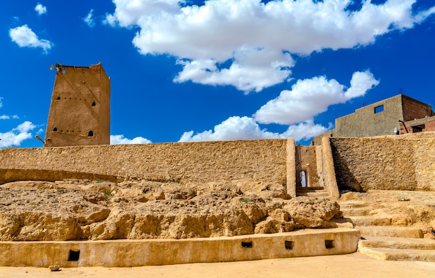 Borj cheikh el hadj em beni isguen, uma cidade no vale de mzab - argélia