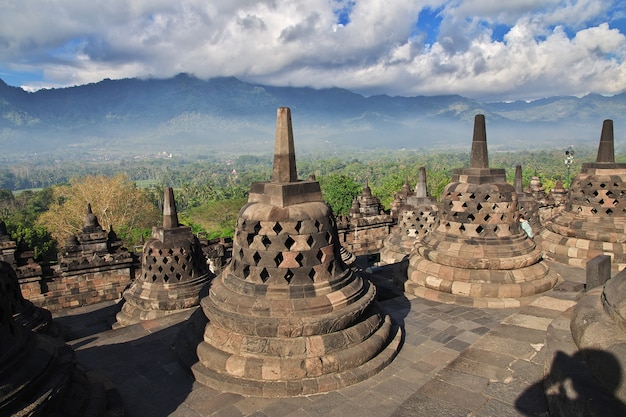 Borobudur, der große buddhistische Tempel in Indonesien