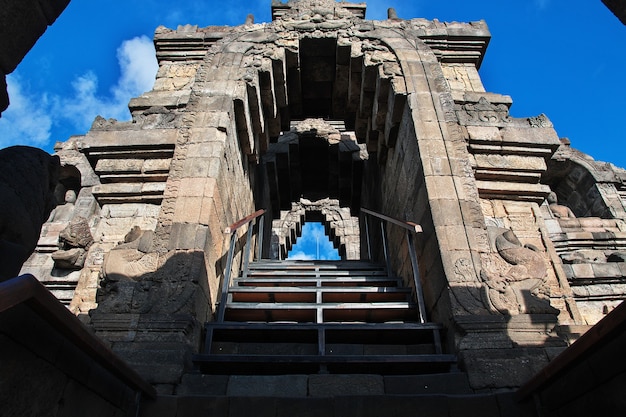 Borobudur, el gran templo budista de Indonesia