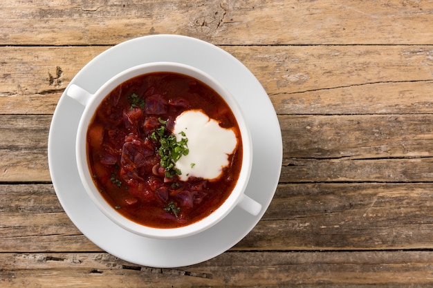 Borsch ruso ucraniano tradicional. Sopa de remolacha