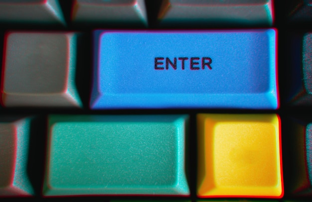 Foto botão enter no teclado vintage cromático