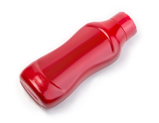 Botella de ketchup aislada